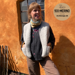 "LIV" Lysegr ULD vest, med lynls og lommer til VOKSNE 