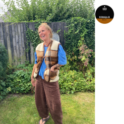"Hygge" Ternet ULD vest med knapper og lommer til VOKSNE