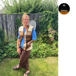"Hygge" Ternet ULD vest med knapper og lommer til VOKSNE