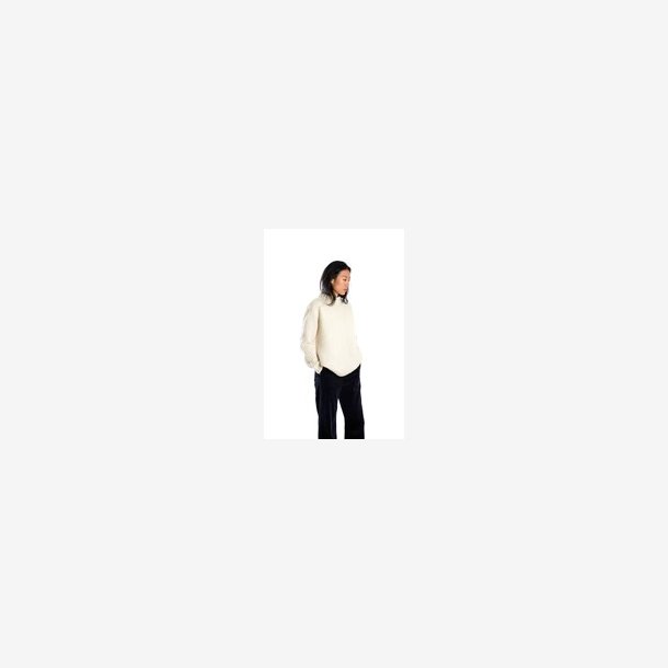 Hndstrikket sweater med rund hals