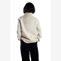 YRSA H�ndstrikket sweater i 100% merino 