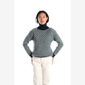 Lila navy sweater i 100% merino, med rullekrave